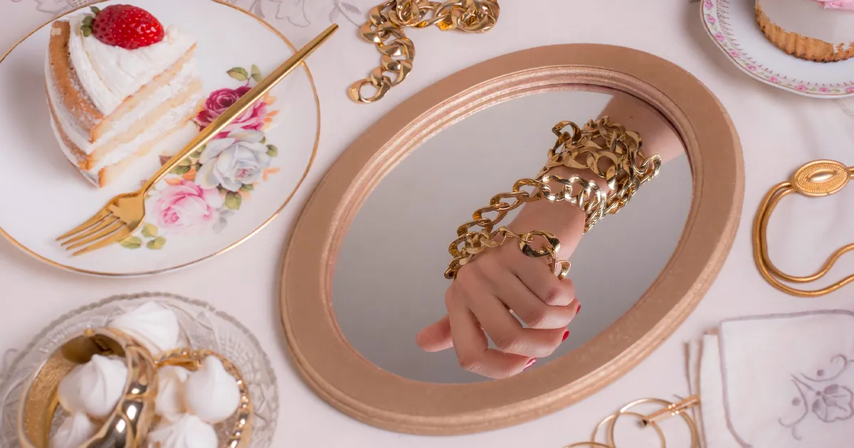 plastic mirrors with jewelry photo background